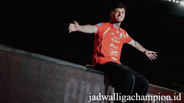 Shayne Pattynama Resmi Merapat ke Macan Kemayoran